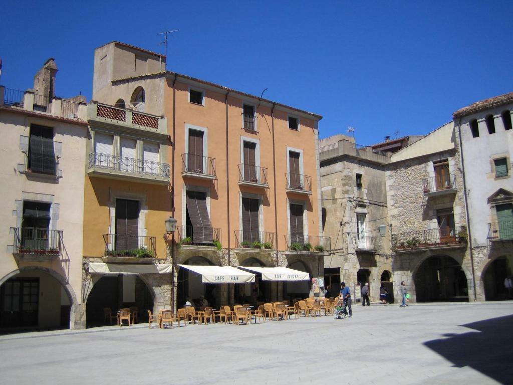 Fonda Mitja * Torroella De Montgri